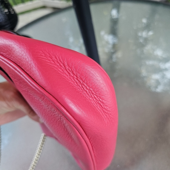 Gucci Soho Chain Crossbody Bag in Rare Hot Pink Leather - Picture 10 of 10